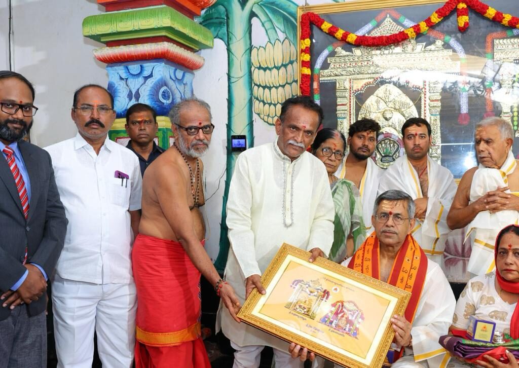 Justice Aparesh Kumar Singh visits Srisaila Devasthanam