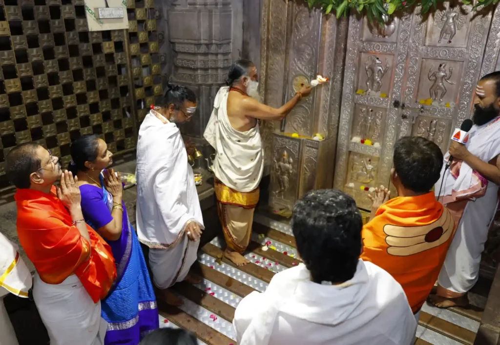 242312b6-bc0b-4060-b4b9-aa200f27070e.jfif (1)