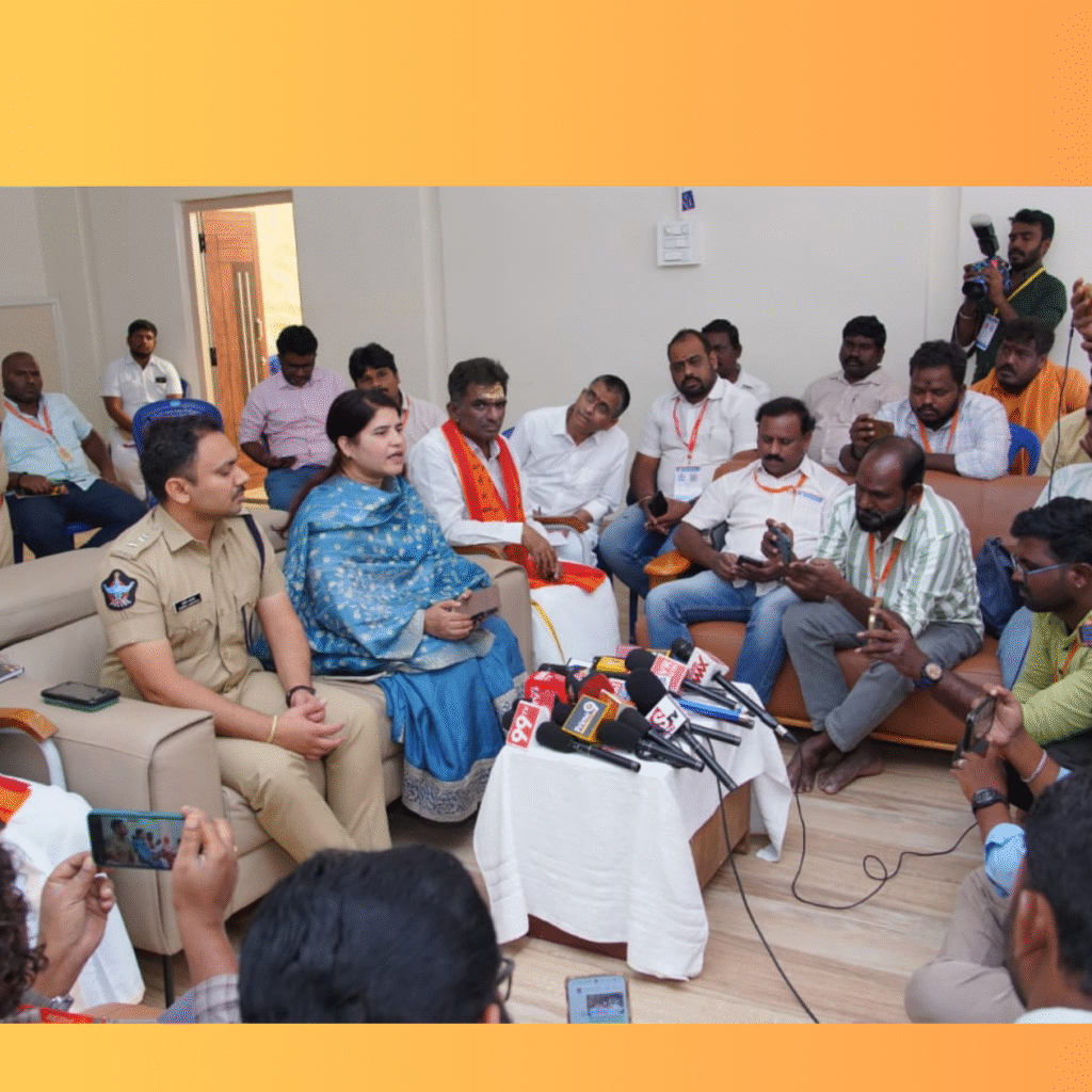 భక్తులకు ఎలాంటి అసౌకర్యం కలగకుండా ప్రత్యేక పోలీసు బృందాల ఏర్పాటు