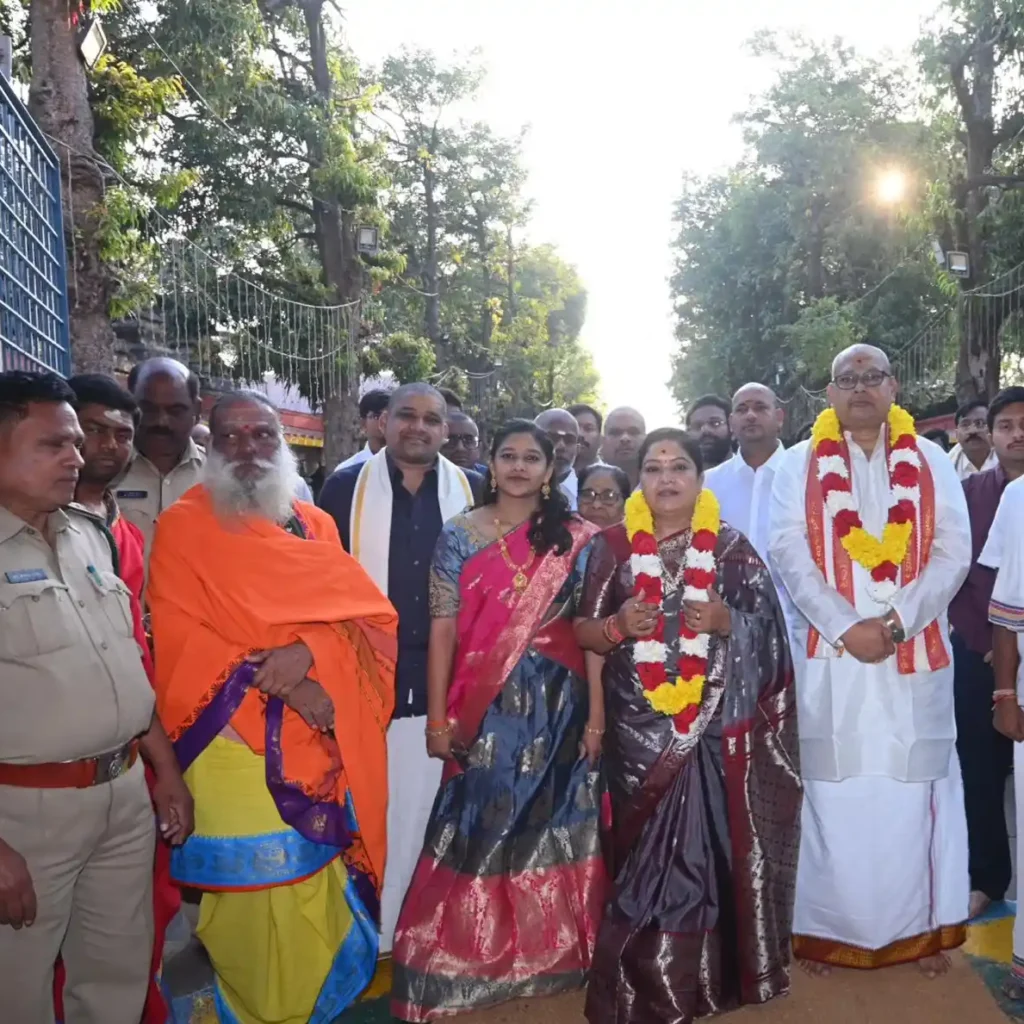 Smt . Gummadi Sandhya Rani visited Srisaila Devasthanam