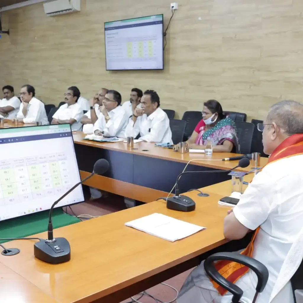 విధుల నిర్వహణలో జవాబుదారీతనం ఉండాలి-ఈ ఓ
